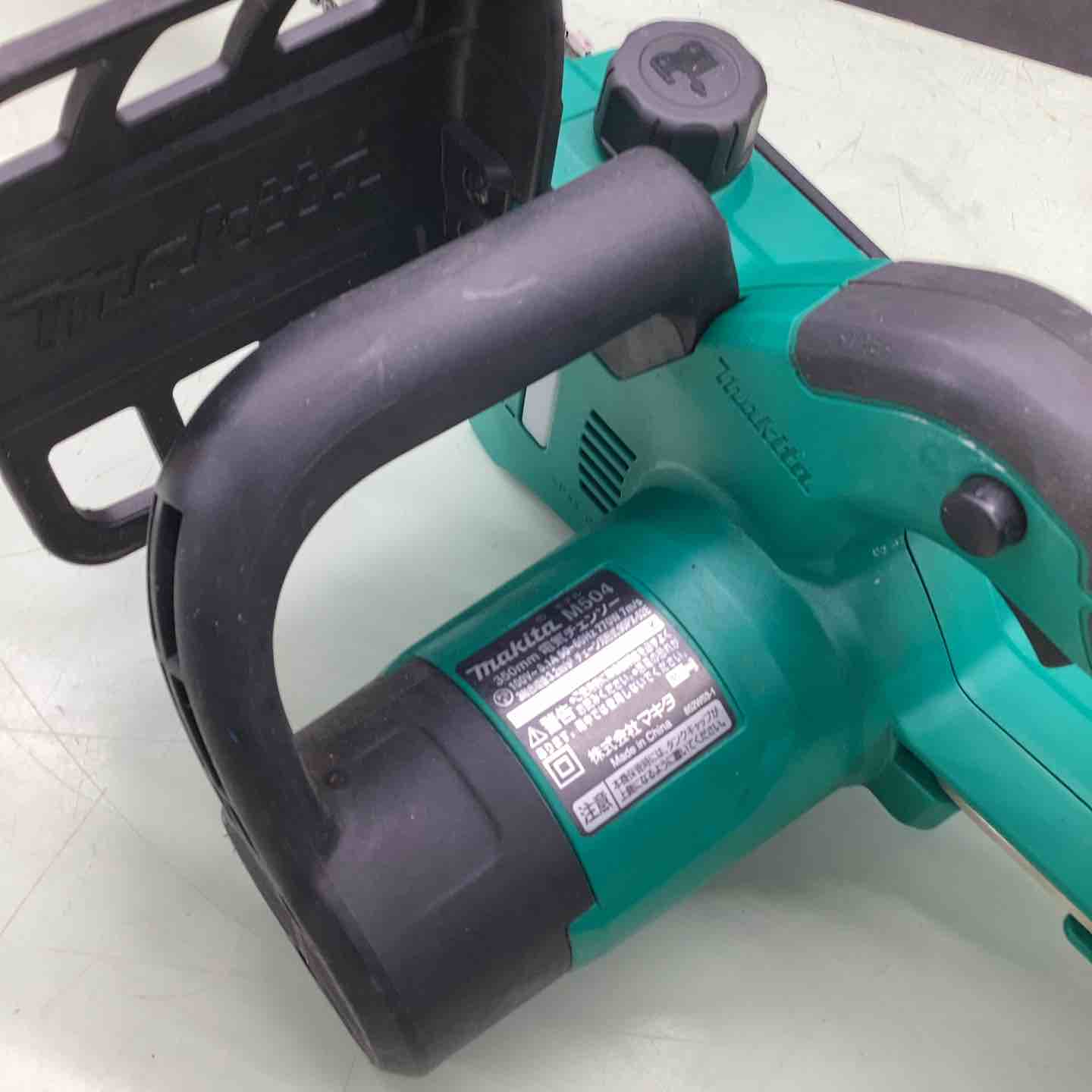 【中古】 【動作OK】 【店頭引取限定】MAKITA（マキタ）電動式チェーンソー M504 6,380円 マキタ（makita） 電動式チェンソー M504 ガイドバー長さ350mm 消費