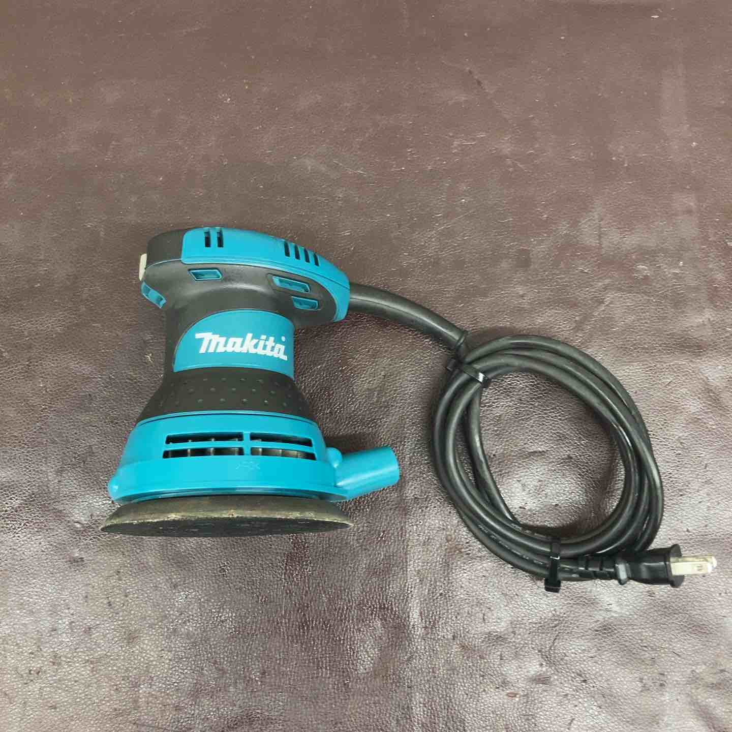 中古品】 マキタ(makita) ランダムオービットサンダ BO5030 【東大和店 中古品】 マキタ(makita) ランダムオービットサンダ BO5030 【東大和店