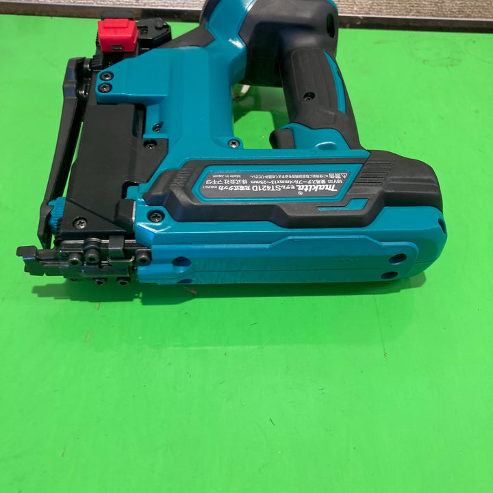 ★マキタ(makita) コードレスタッカー ST421DZK【町田店】