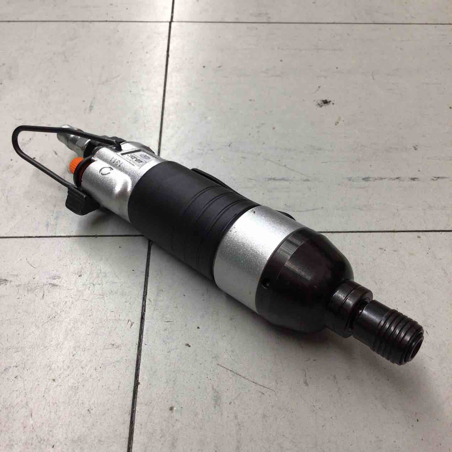 未使用　藤原産業　エアインパクトドライバー　AID-3201 現状品】 藤原産業 /SK11 ストレート型 エアーインパクトドライバー