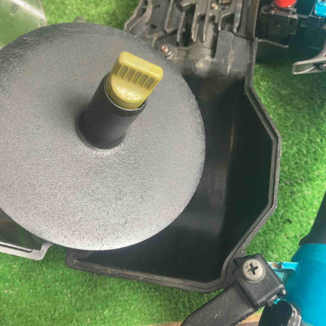 ★マキタ(makita) 高圧エア釘打ち機 AN633HM【草加店】
