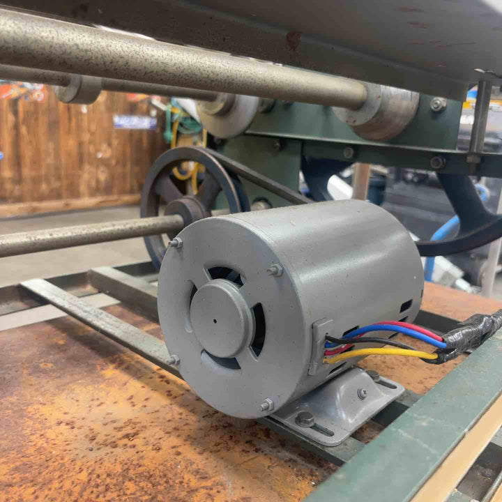 【店頭受取り限定】◇メーカー不明 型番不明 トタン加工機 電動式瓦棒成型機【川崎店】