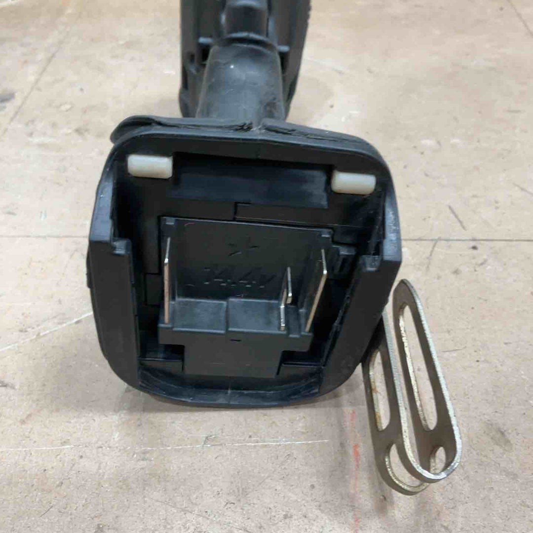 ☆マキタ(makita) コードレスインパクトドライバー TD136DZB【草加店】