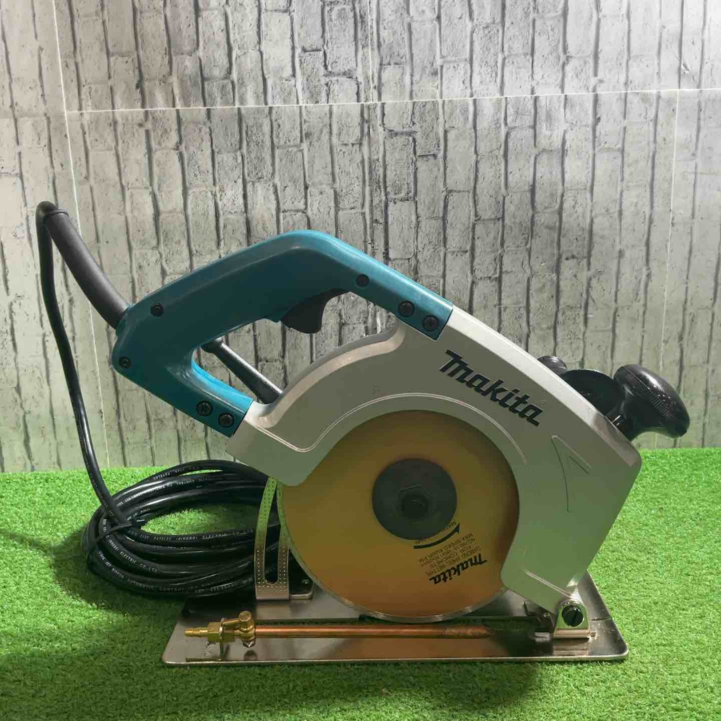 ◇マキタ(makita) 180mm カッタ 給水装置仕様 4107R 動作確認済【川口店】 ◇マキタ(makita) 180mm カッタ 給水装置仕様 4107R 動作確認済【川口