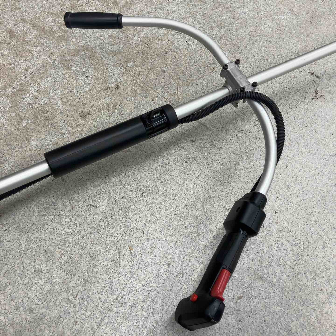 【店頭受取り限定】◇マキタ(makita) コードレス刈払機 MUR142UDZ【八潮店】