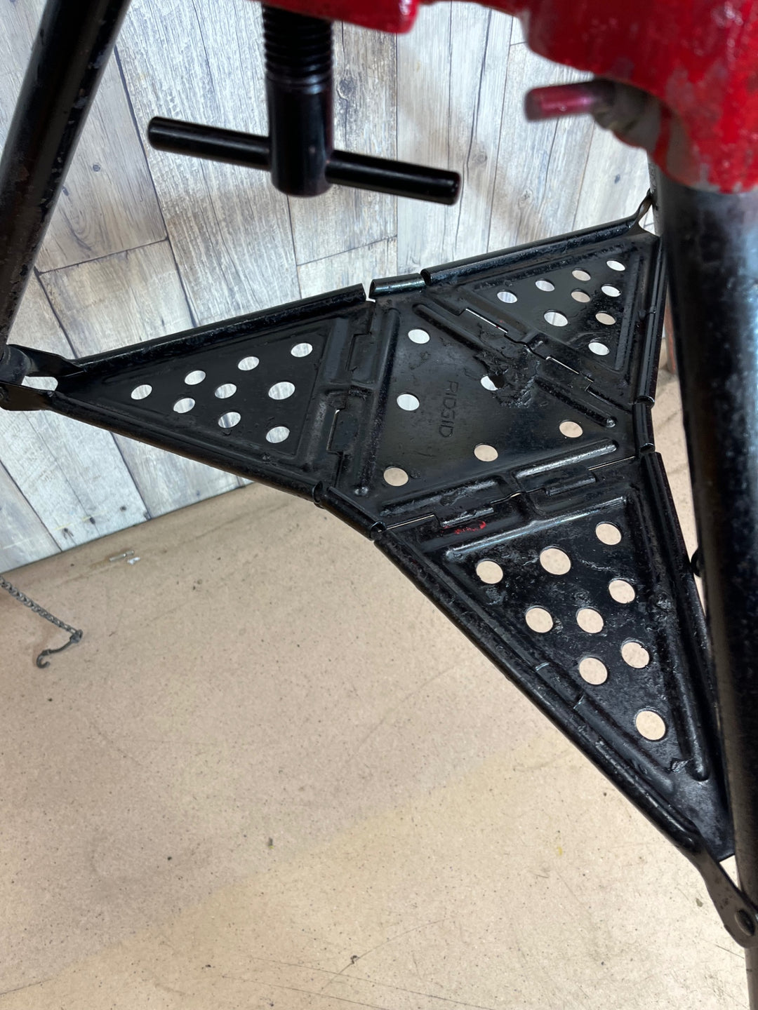 【中古品/店頭受取り限定】◇RIDGID リジッド チェーンバイススタンド TRISTAND No.450【東大和店】