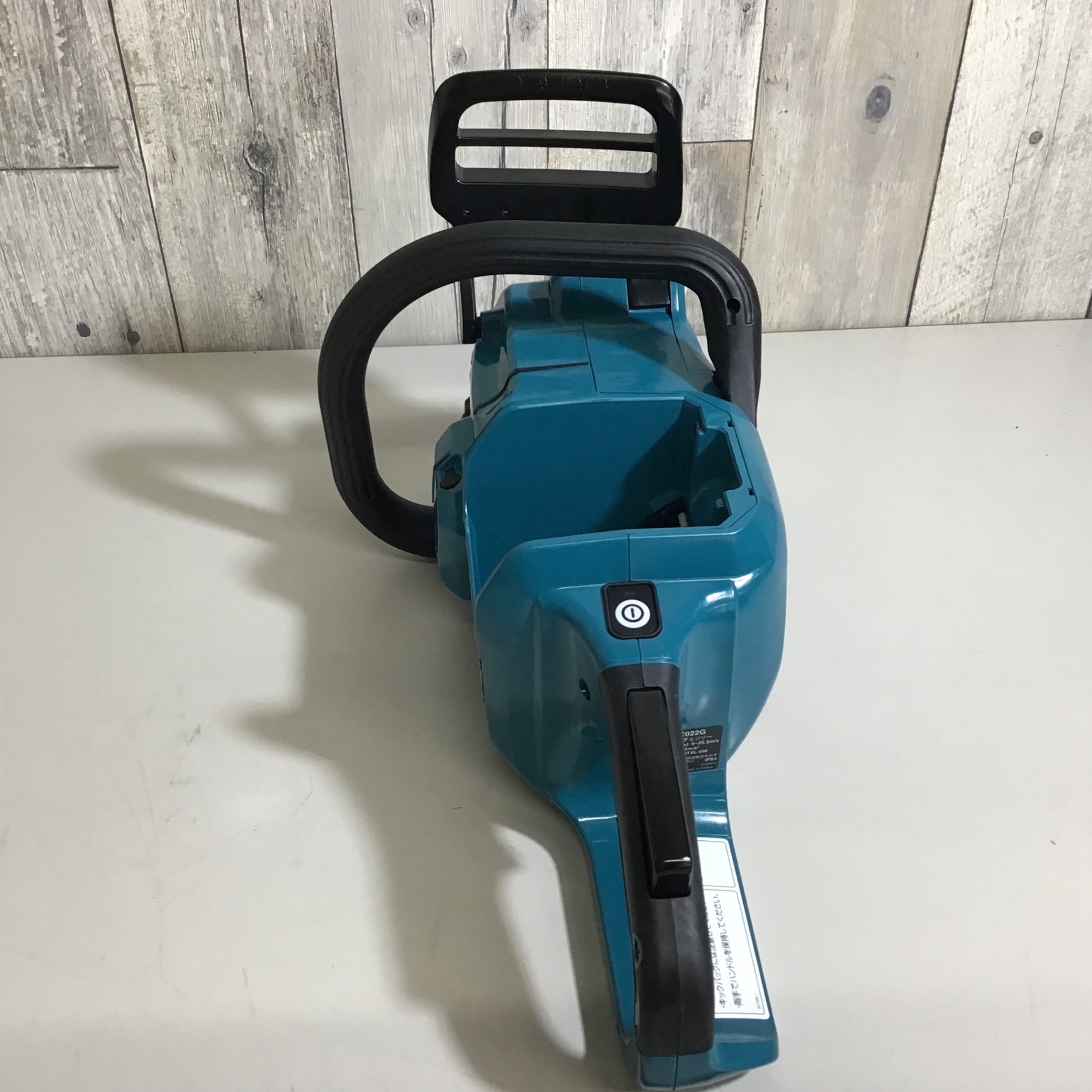 未使用品】☆送料無料☆ マキタ makita 40V コードレスチェンソー