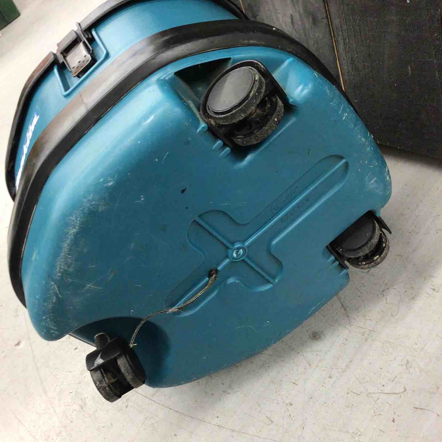 中古品】☆マキタ(makita) 集じん機 471(P)※ホース無し【戸田店