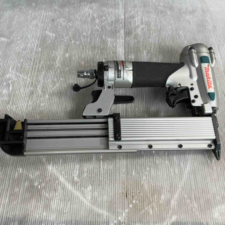 ★マキタ(makita) 常圧ピンネイラ AF351【草加店】