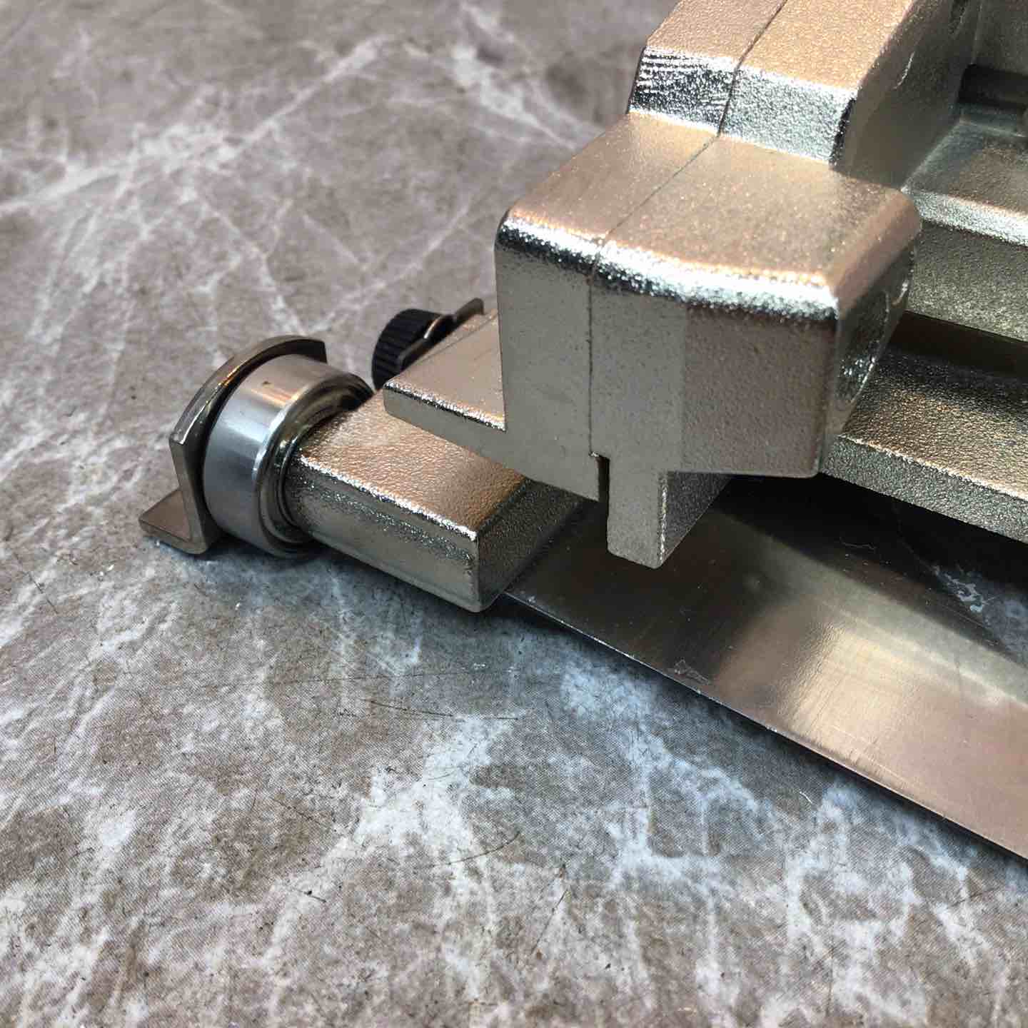 81726654_5