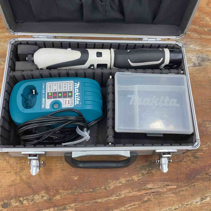 ☆マキタ(makita) コードレスペンインパクトドライバ TD021DSW【柏店】