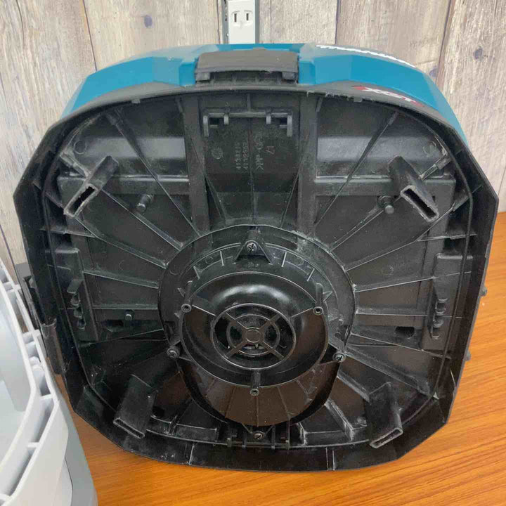 ★マキタ(makita) コードレス集じん機 VC002GZ【八潮店】