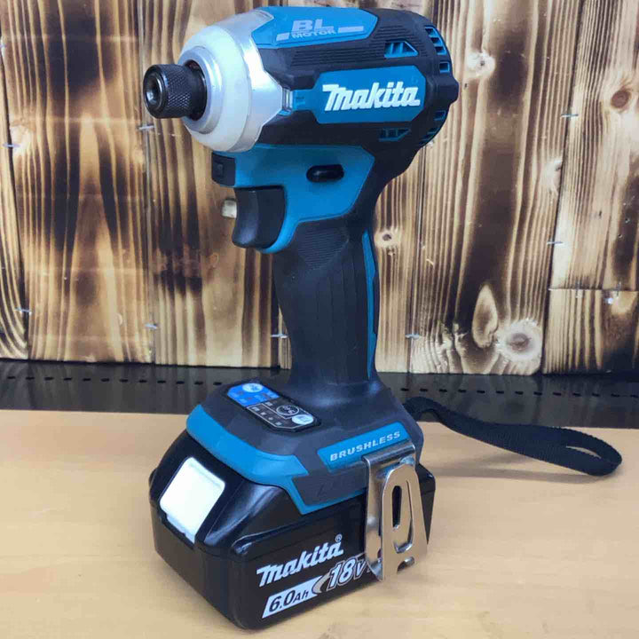 マキタ(makita) コードレスインパクトドライバー TD171DRGX ネジ ボルト 木材 金属 穴あけ 建設現場 DIY リフォーム プロ 組み立て 高速 ボルト締め 【越谷店】