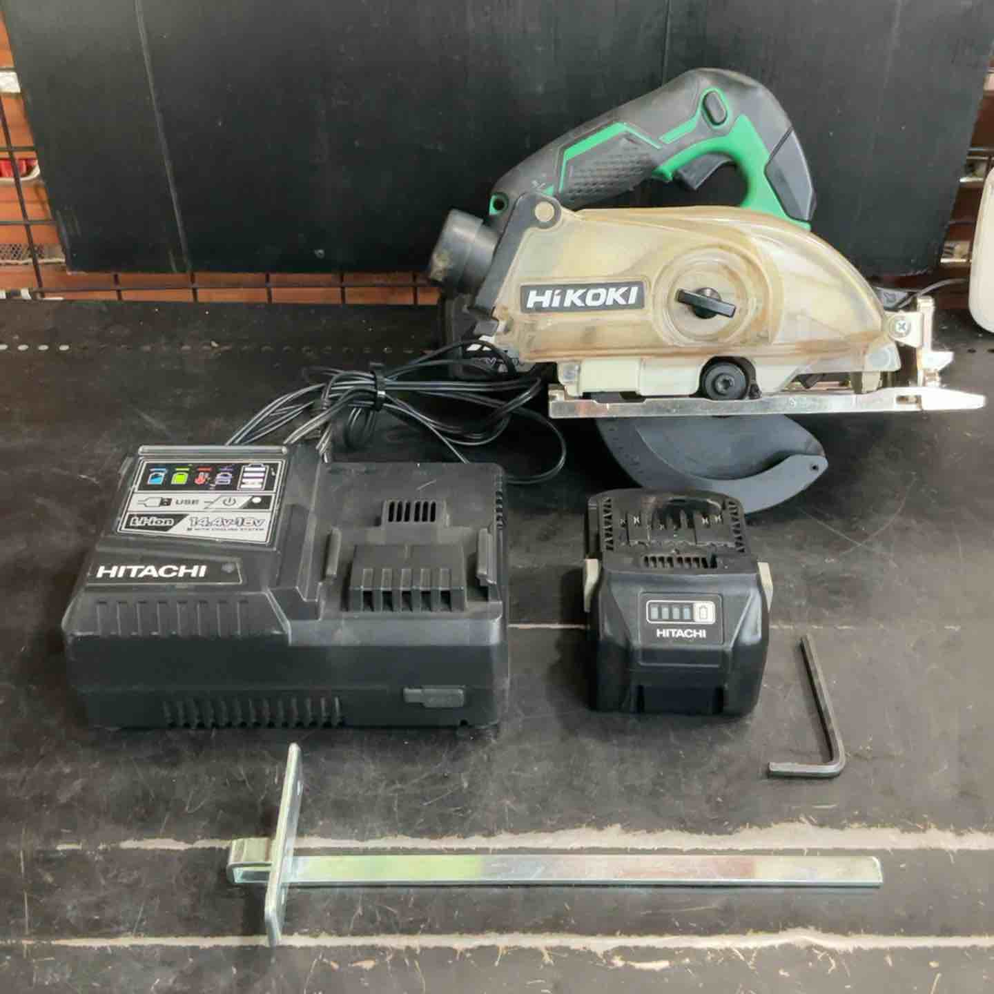 HIKOKI(旧日立）　コードレス集塵マルノコ　C3605DYA　125㎜　Bluetooth　36V ☆ハイコーキ(HIKOKI \u203b旧:日立工機) コードレス集塵丸のこ C3605DYA(XP)