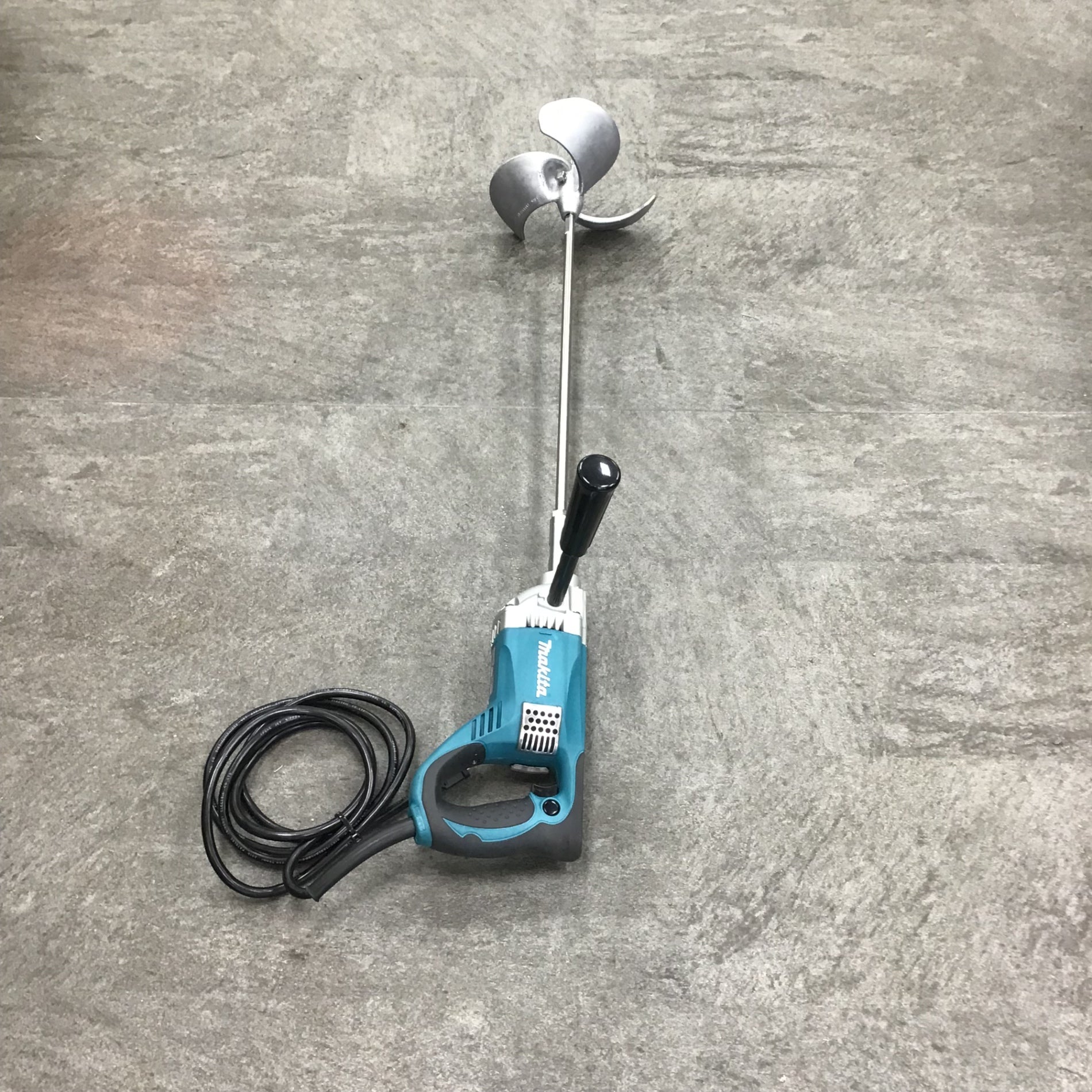マキタ　かくはん機　UT2204 Amazon | マキタ カクハン機 羽根径220mm UT2204 | かくはん機