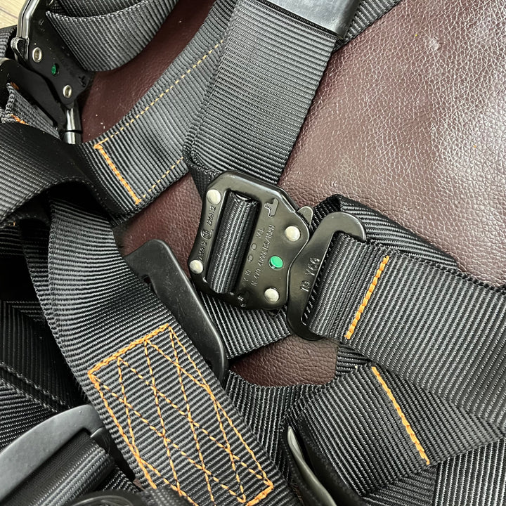 【未使用(店頭展示品)】タニザワ フルハーネス UXV-01A-2TRG ツヨロン ランヤード NM-A441-D1 3個セット 未使用保管品【東大和店】