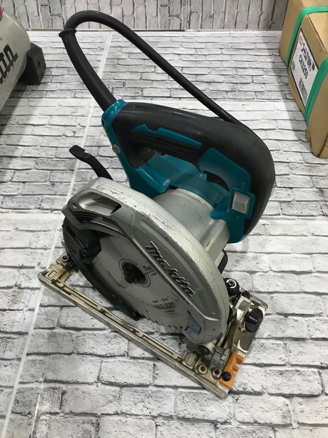 ★マキタ(makita) 電子造作用精密マルノコ 5711C【川口店】