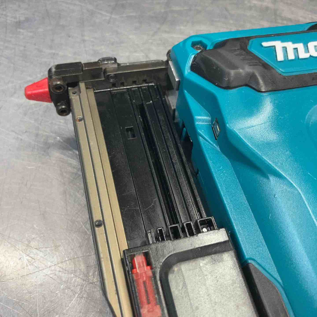 【中古品】 マキタ(makita) 18V コードレスピンネイラ PT353DRG フルセット品 バッテリー2個付き ピンタッカー 【東大和店】