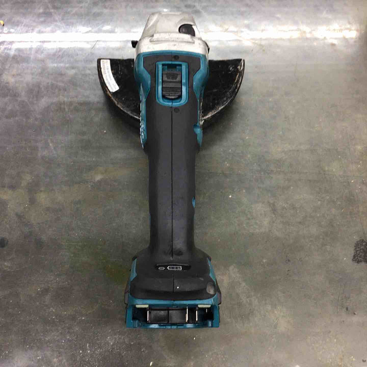 ☆マキタ(makita) 125mmコードレスディスクグラインダ GA504DZN (GA504DN)【戸田店】