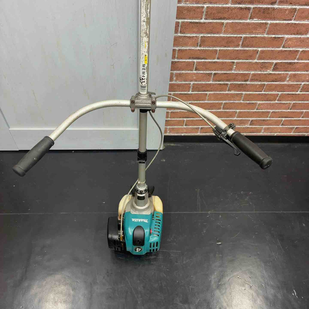 【店頭受取り限定】 マキタ(makita) エンジン刈払機 MEM427【藤沢店】