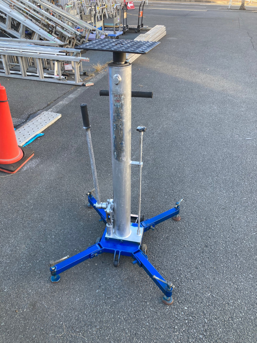 中古品/店頭受取り限定】OPK(オクダヤ) 高所作業用リフト ハイワーク 
