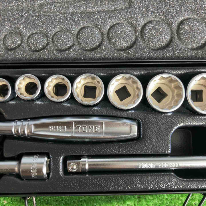 ◇トネ(TONE)  9.5sq ソケットレンチセット 3130MP 18pcs.【草加店】