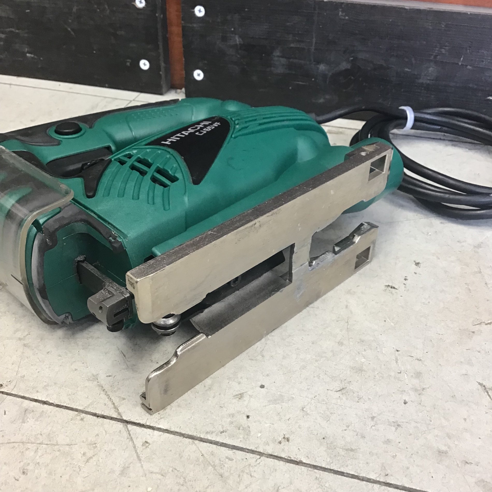 日立工機 CJ65VC 電子ジグソー100V 中古(本体のみ ☆切断 木材65ミリ☆スピードコントロール付き 中古品0921☆日立工機 65㎜電子ジグソー CJ65VC ITWJIQ6BNXQM