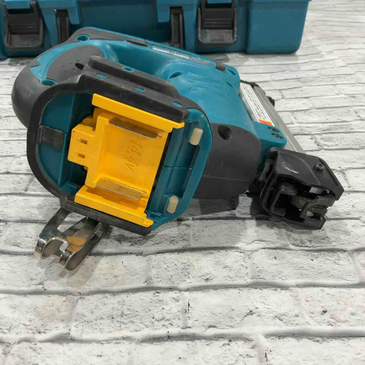 ☆マキタ(makita) 14.4V 4mm J線 コードレスタッカ ST420DRF【川口店】