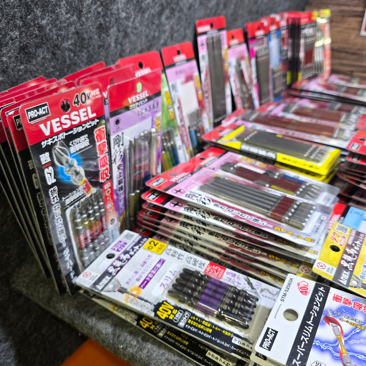 【未使用・大特価まとめ売り！】ビット5本入り 200パックまとめ売り 六角軸6.35mm インパクトドライバー用 メーカー・サイズ混合 計1000本【桶川店】