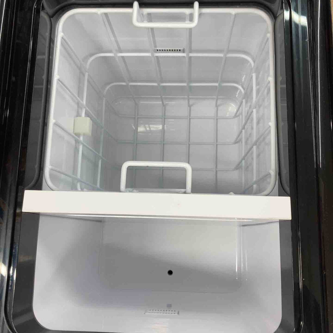 【中古美品/店頭受取り限定】マキタ(makita) コードレス冷温庫 CW004GZO【東大和店】