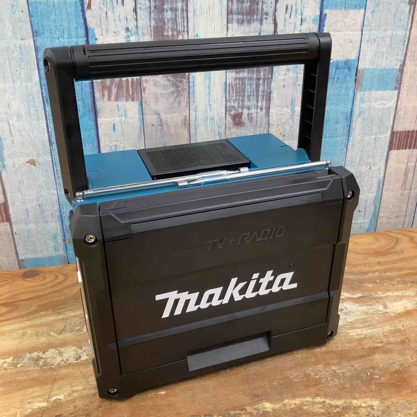 【中古/美品】マキタ(makita) コードレスラジオ付テレビ TV100【柏店】 中古/美品】マキタ(makita) コードレスラジオ付テレビ TV100【柏店