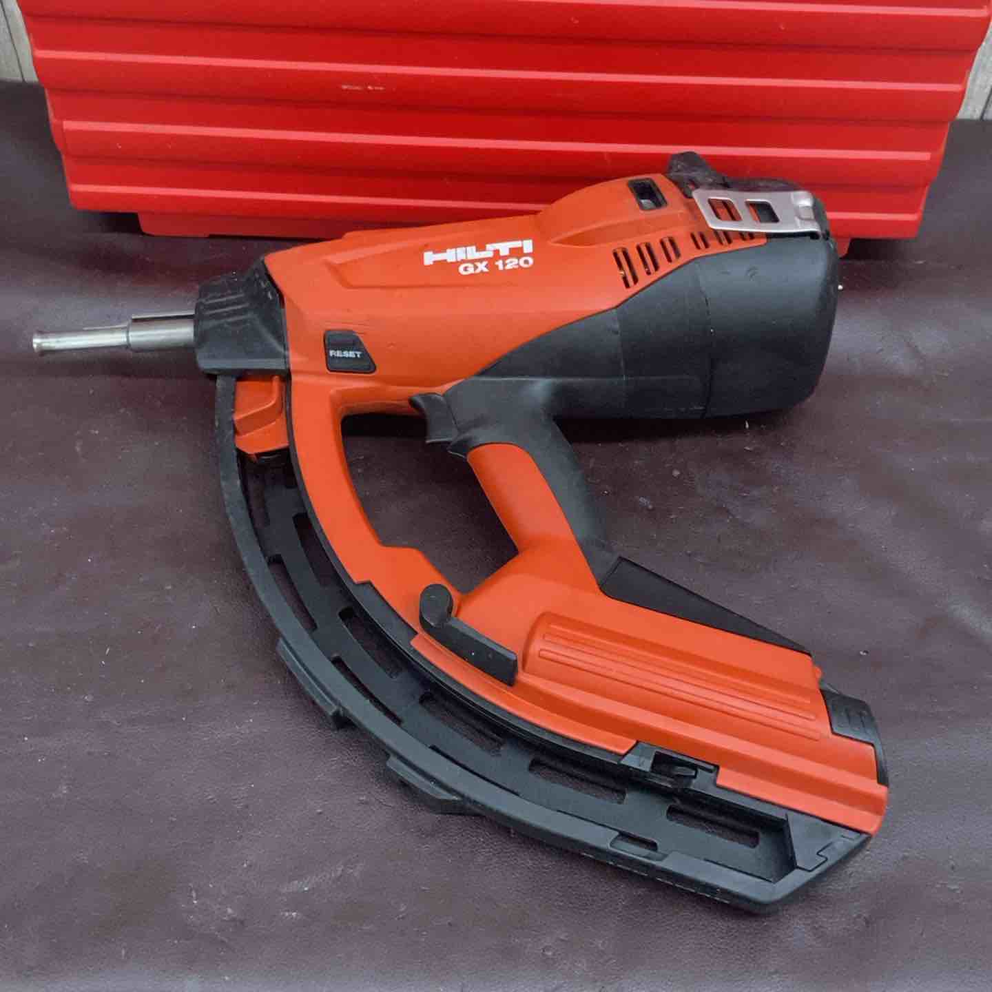 中古品】 ヒルティ(HILTI) ガス式鋲打機 GX120 ガス・ピン付属 【東大