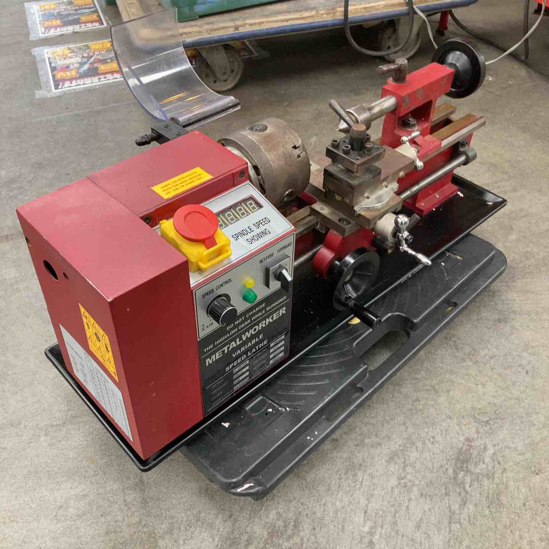 【店頭受取り限定】METAL WORKER 100V仕様小型旋盤 モデル：VARIABLE SPEED LATHE 【川崎店】