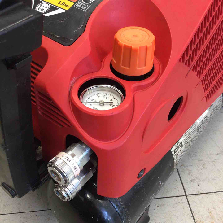 【中古品】 マックス/MAX エアコンプレッサー AK-HH1270E_レッド 【鴻巣店】