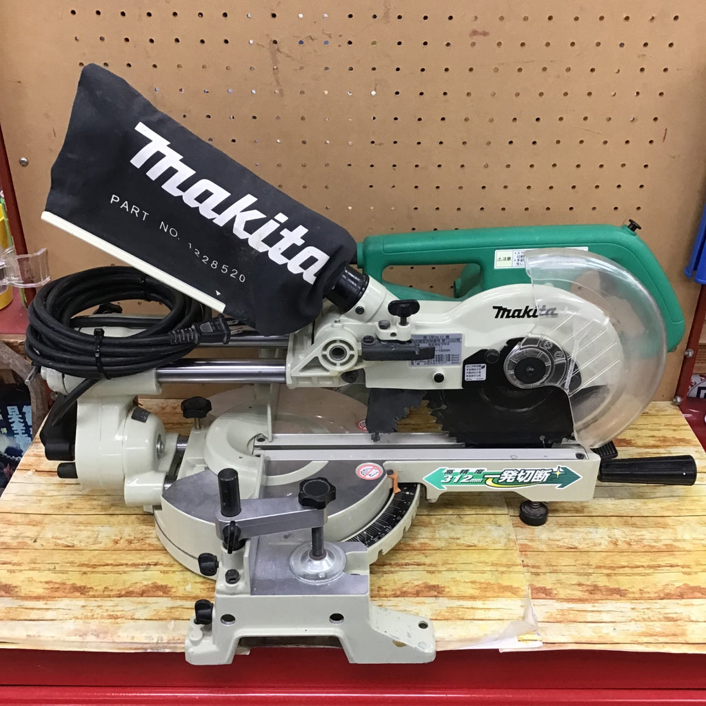 （終了いたしました）　マキタ　スライドマルノコ　AC100Vのこ刃径190mm  M244 ○マキタ(makita) スライドマルノコ AC100V のこ刃径190mm M244【川崎