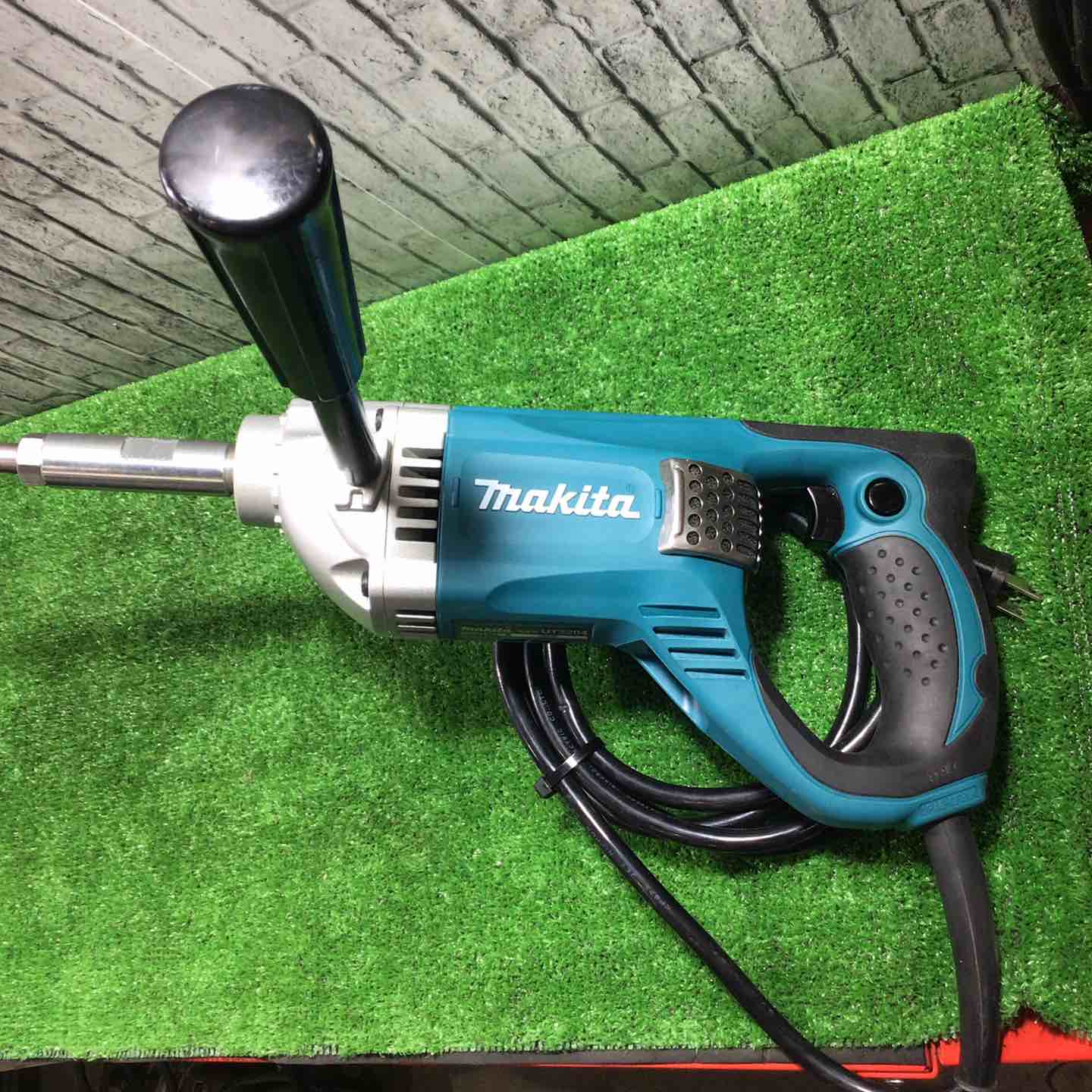 ☆マキタ(makita) かくはん機 UT2204【川口店】 – アクトツール ☆マキタ(makita) かくはん機 UT2204【川口店】 – アクトツール