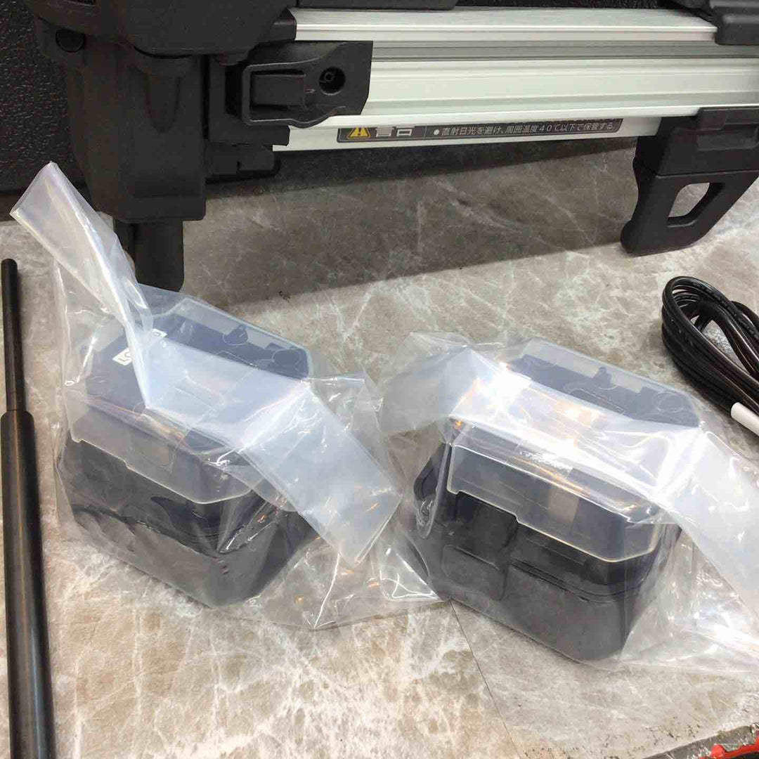 ★マックス(MAX) ガスネイラ GS-738C2 電池パック2個・充電器つき【八潮店】