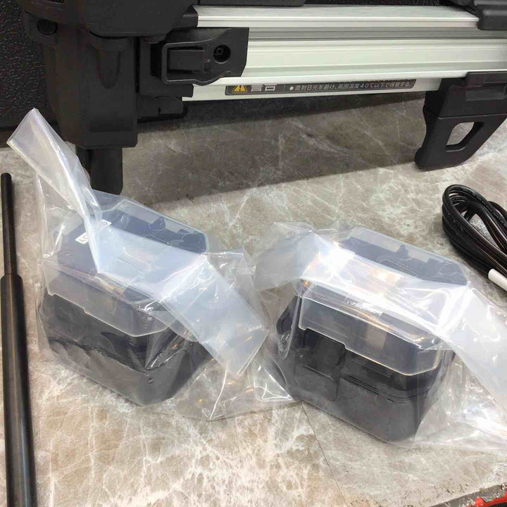 ★マックス(MAX) ガスネイラ GS-738C2 電池パック2個・充電器つき【八潮店】