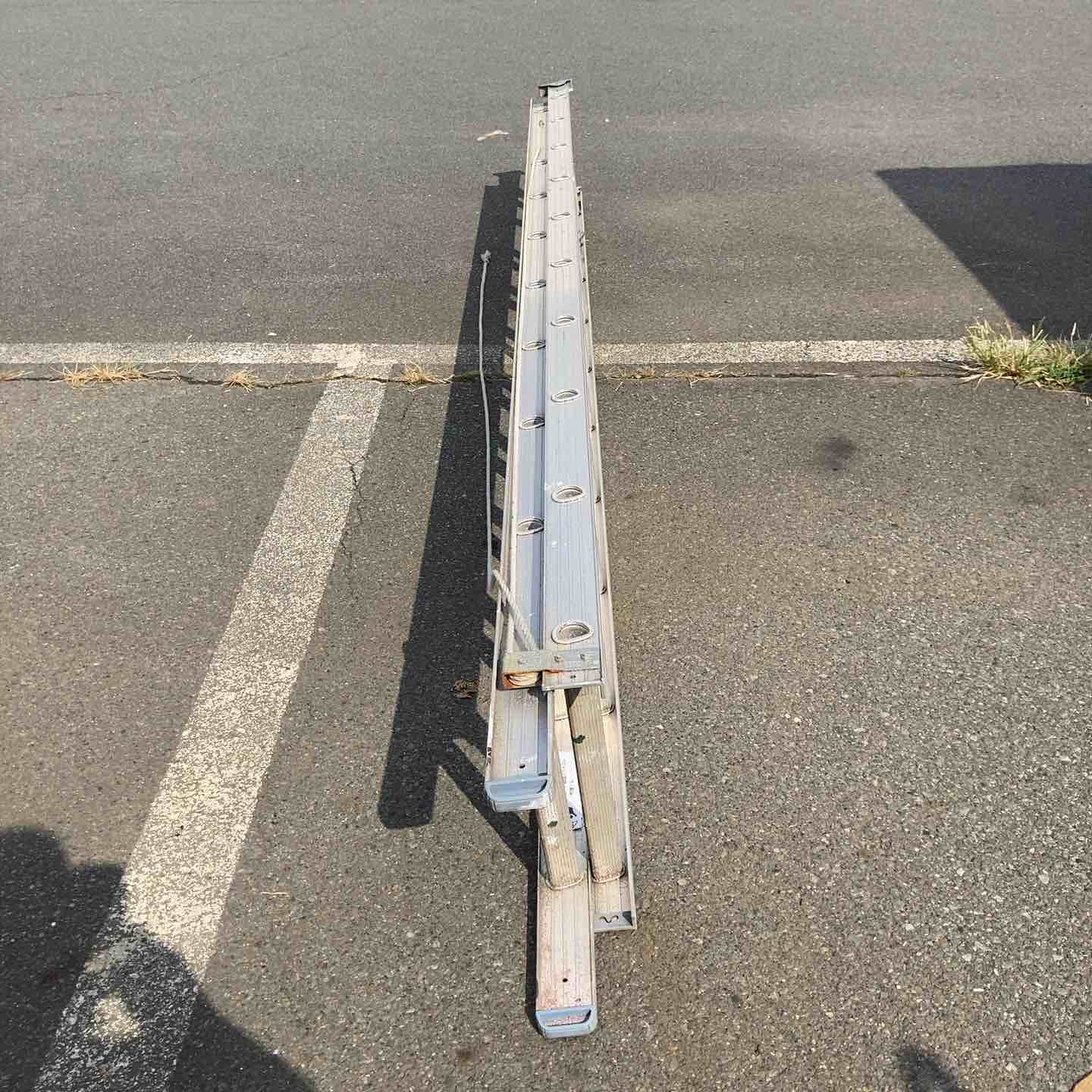 中古品/店頭受取り限定】長谷川工業(ハセガワ/Hasegawa) 2連はしご 中古品/店頭受取り限定】長谷川工業(ハセガワ/Hasegawa) 2連はしご