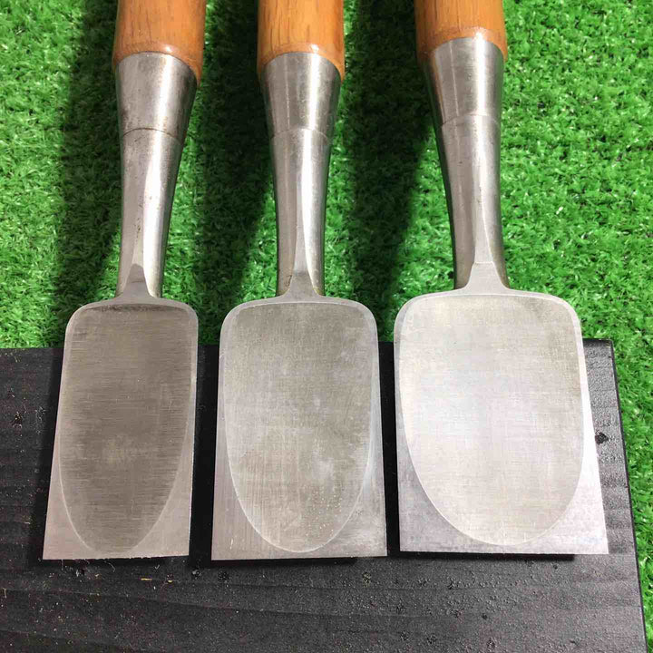 助丸 ハイス鋼 追入鑿10本組 赤樫柄 収納袋付属 【川口店】