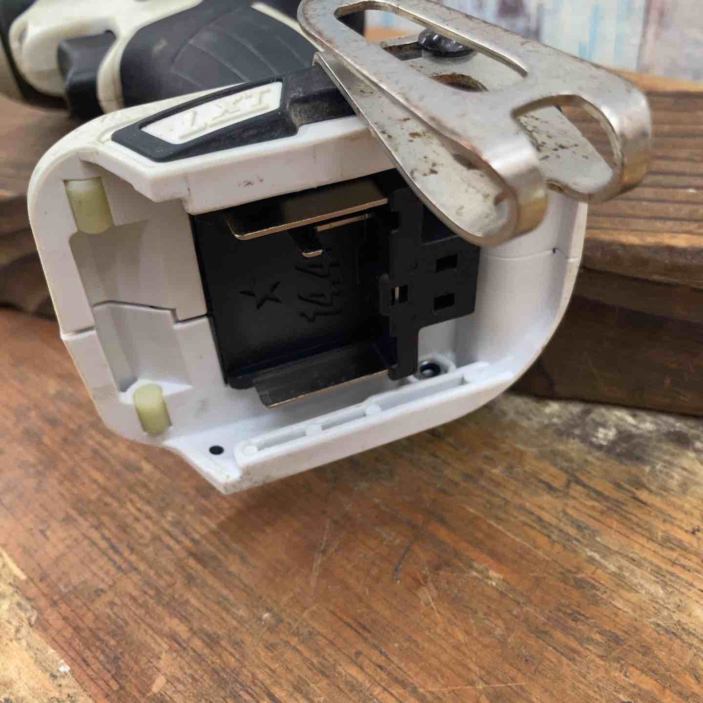 ☆マキタ(makita) コードレスインパクトドライバー TD138DZW【柏店