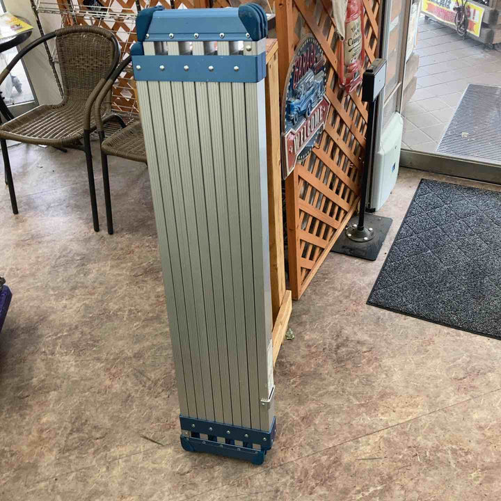 【店頭受取り限定】◇ピカコーポレイション(Pica) 両面使用型伸縮足場板 ブルーコンパクトステージ STKD-D2023【所沢店】