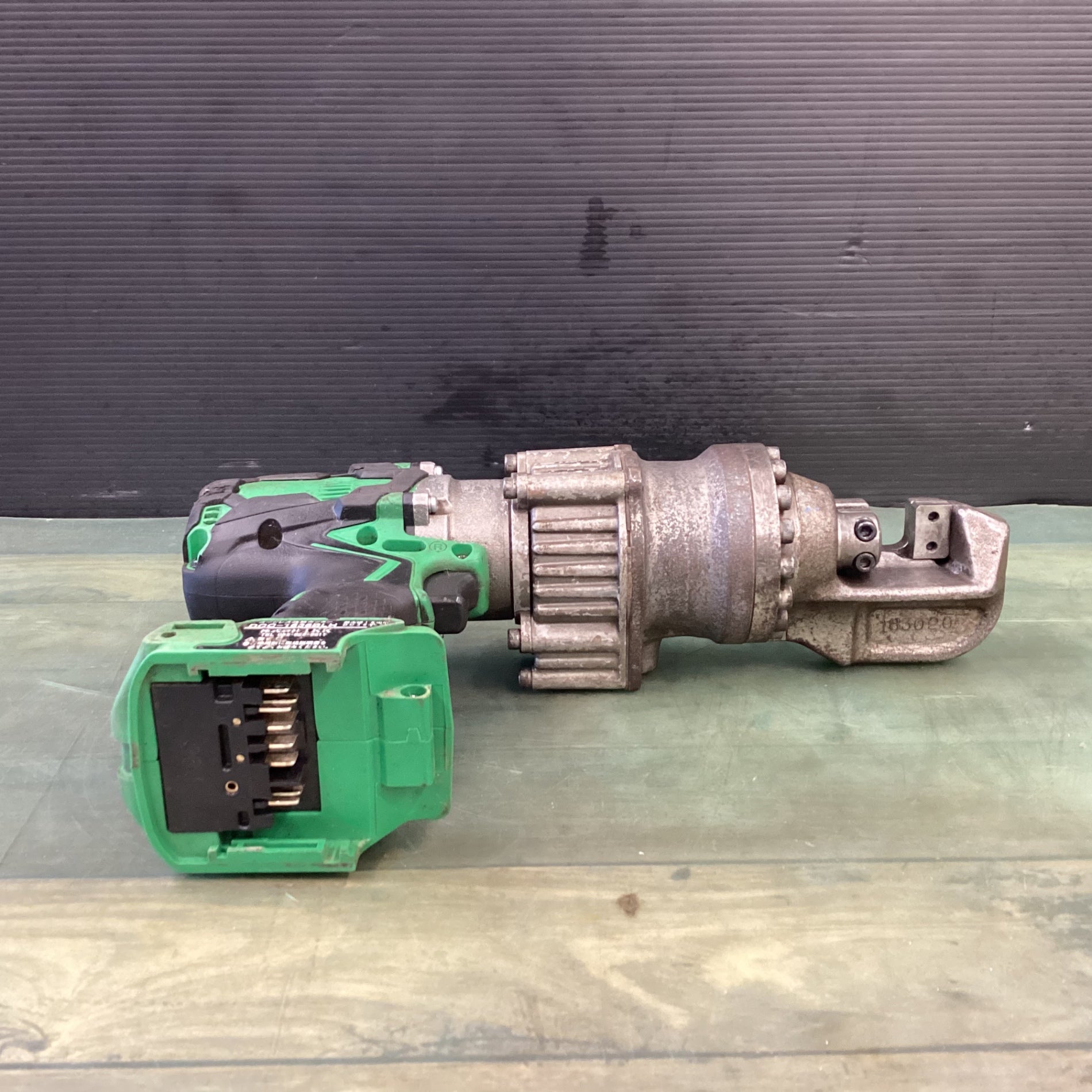 ☆IKK DIAMOND(旧:石原) コードレス鉄筋カッター DCC-1636BLH【東大和