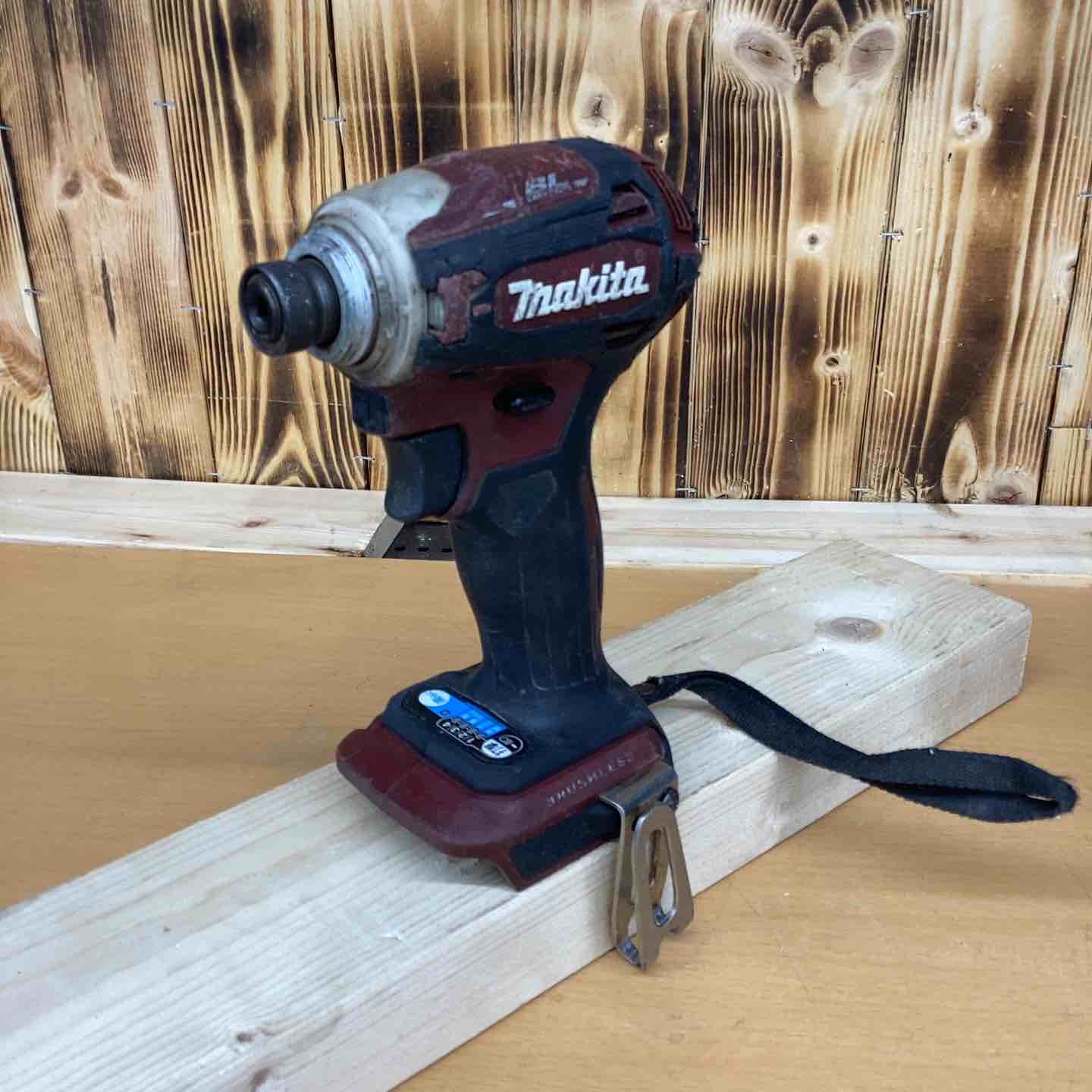 マキタ(makita) コードレスインパクトドライバ TD090DWXW