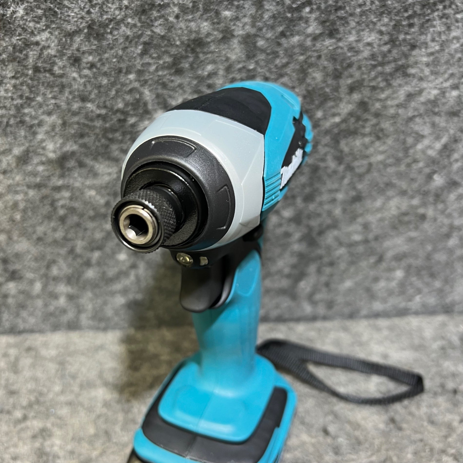 〇マキタ(makita) コードレスインパクトドライバー TD146DSHX【桶川店