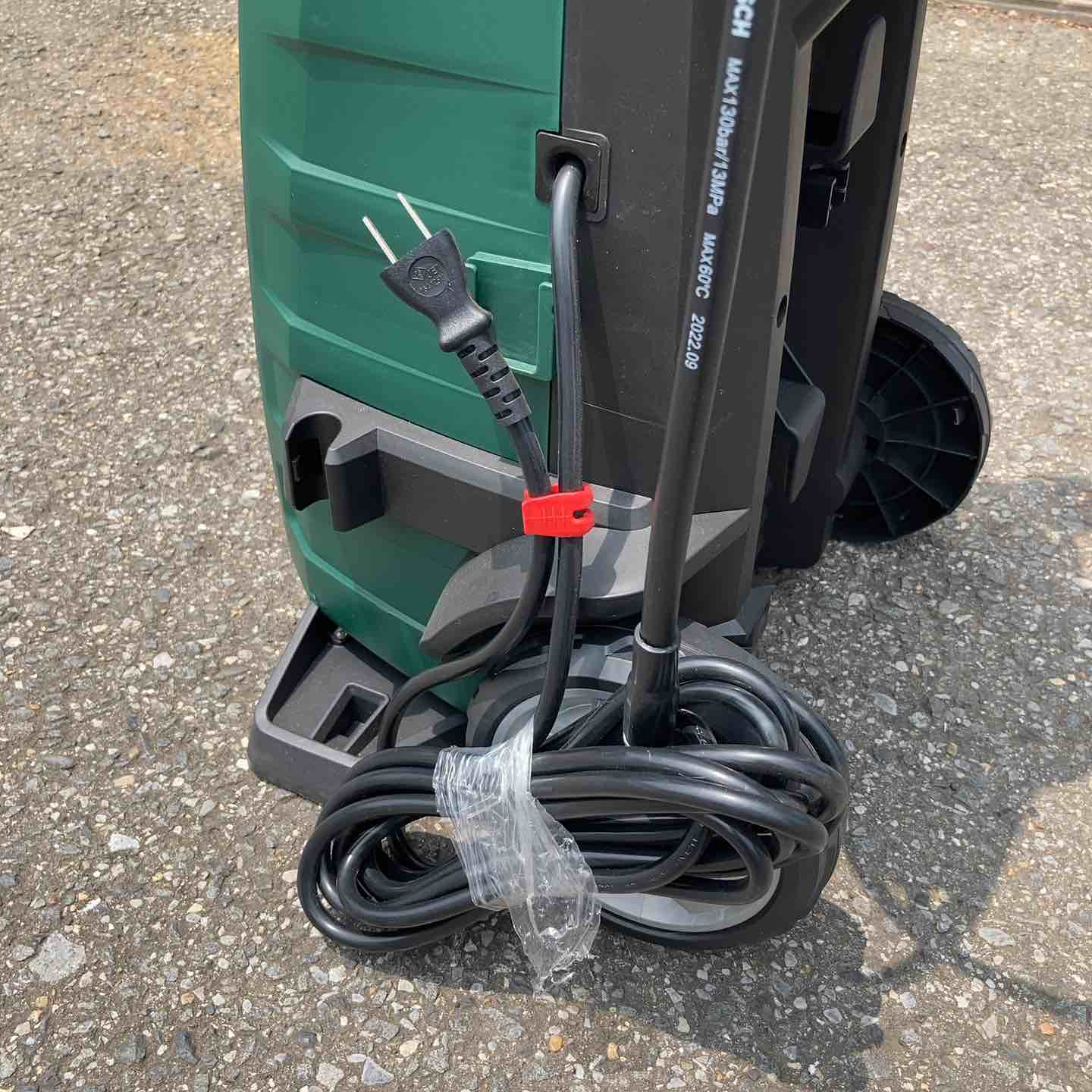 未使用 BOSCH Universal Aquatak UA125 高圧洗浄機 BOSCH (ボッシュ) 高圧洗浄クリーナー UA125 程度S(未使用品) 純正