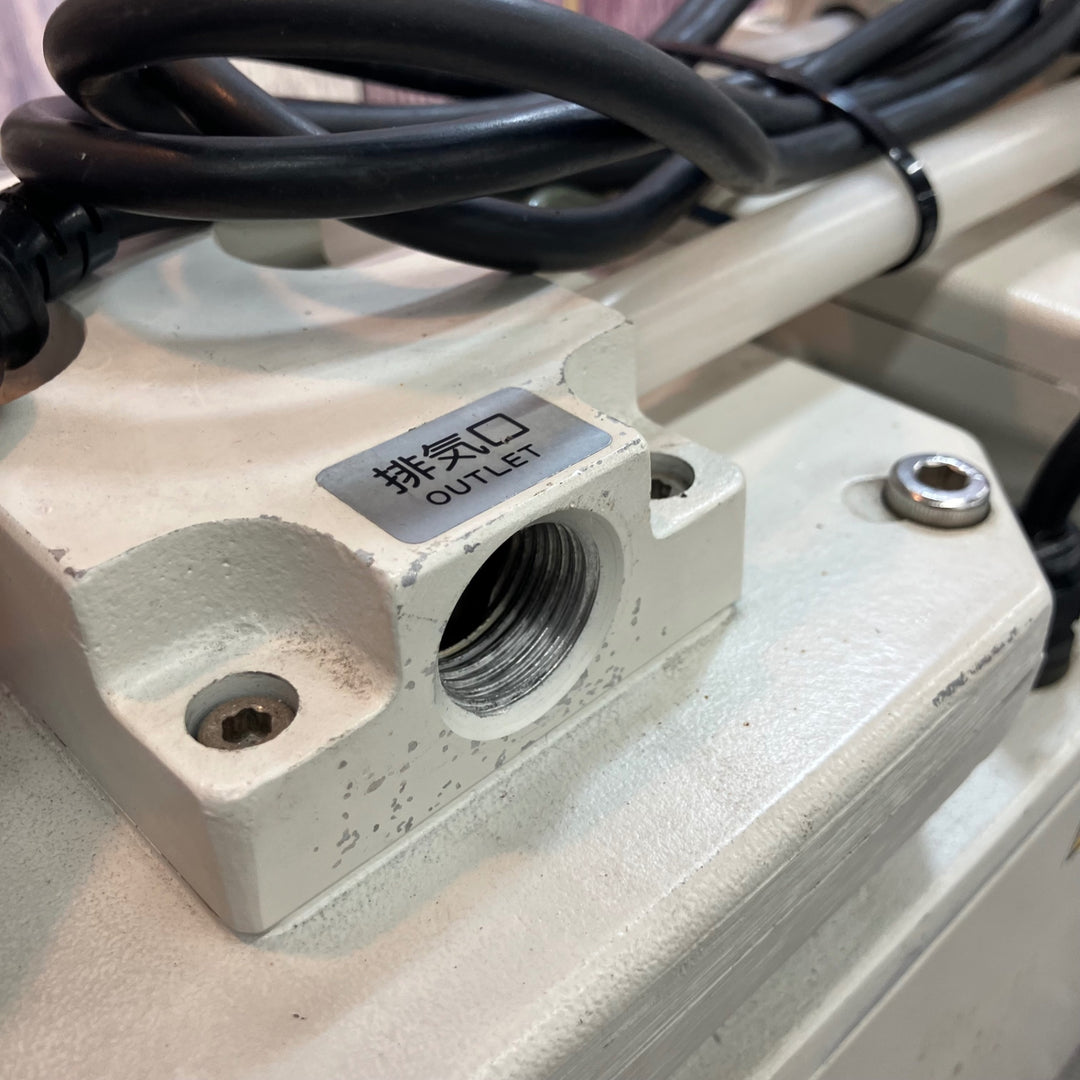 ULVAC ダイアフラム型ドライ真空ポンプ 100V DA241S【八潮店】