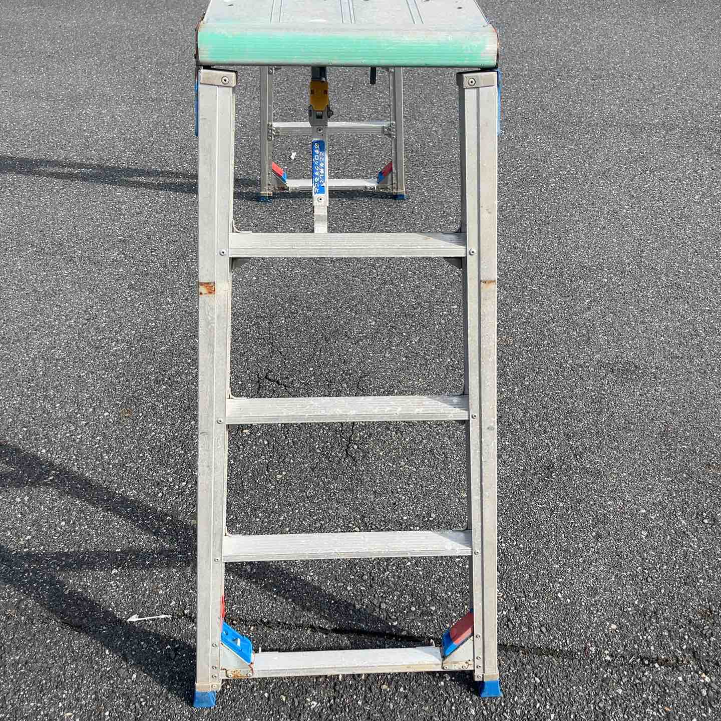 兵庫県発】 アルインコ ALINCO CSR-160W マイティーベース アルミ 作業 
