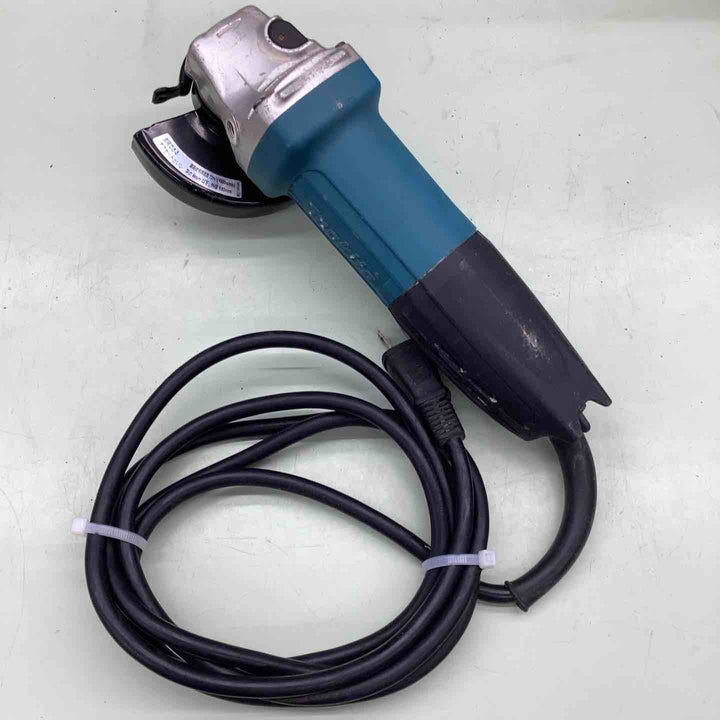 ☆マキタ(makita) 100mmディスクグラインダ GA4032【越谷店】