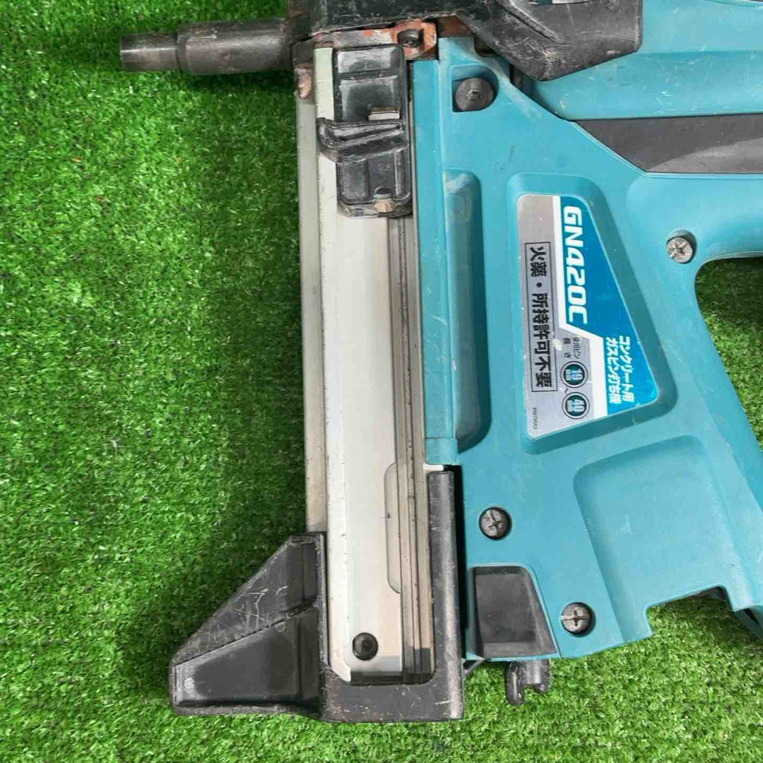 【現状品】 マキタ (makita) コードレスコンクリート用ガスピン打ち機 GN420C 【藤沢店】